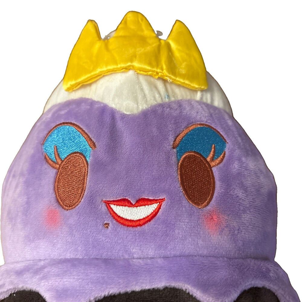 Just Play Disney Munchlings Squeeze-A-Munch Large Ice Cream 10" - Picture 2 of 9